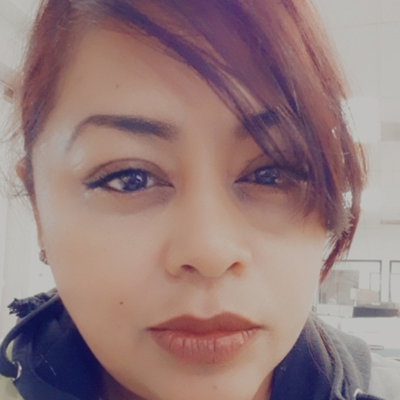 Meet your Posher, Faby - Picture 6 of 16